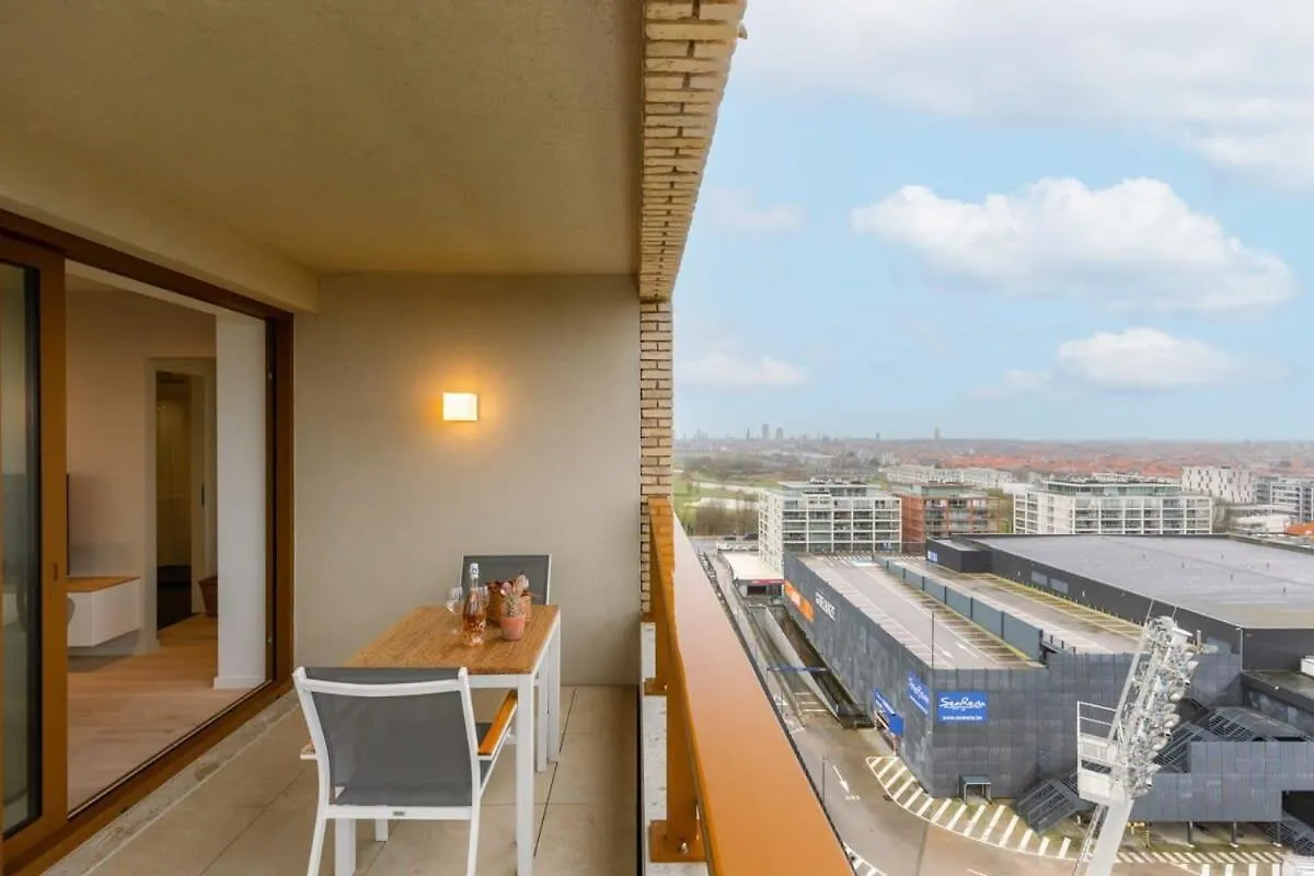 Huswell - Apartment With Fantastic View, Terrace And Parking 奥斯滕德