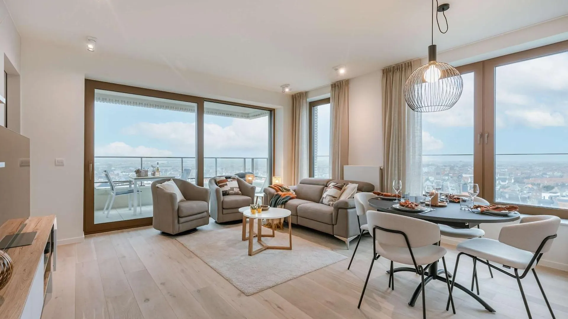 Huswell - Apartment With Fantastic View, Terrace And Parking 奥斯滕德